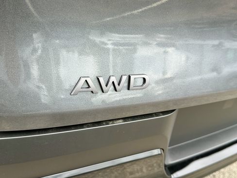 Used 2025 Nissan Murano SV image 19