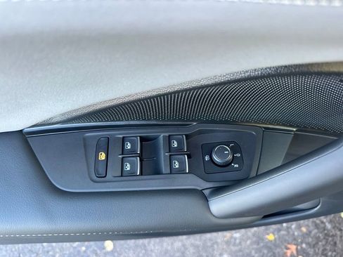 New 2026 Volkswagen Tiguan SE R-Line image 14