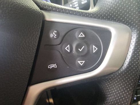 Used 2024 GMC Terrain SLE AWD/4WD image 19