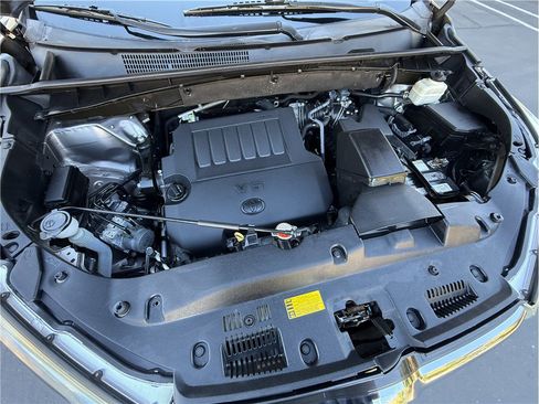 Used 2016 Toyota Highlander Plus AWD/4WD image 27