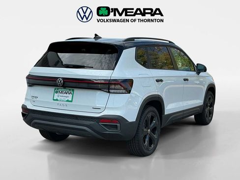 Used 2025 Volkswagen Taos SE AWD/4WD image 5
