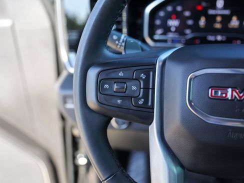 Used 2024 GMC Sierra 1500 SLT AWD/4WD image 17