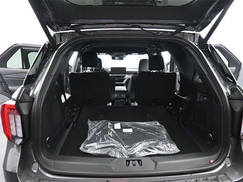 New 2026 Ford Explorer ST image 16