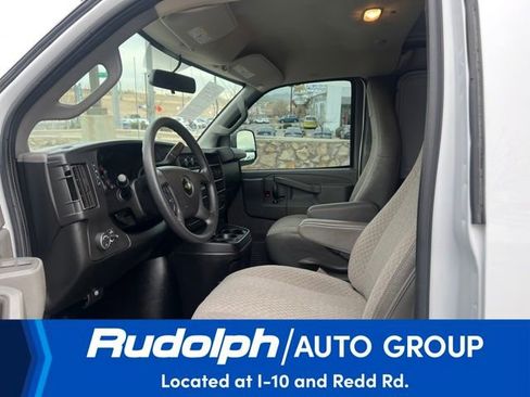 Used 2017 Chevrolet Express 2500 image 9