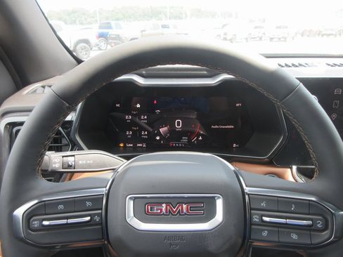 New 2026 GMC Canyon AT4 w/ Technology Plus Package image 17