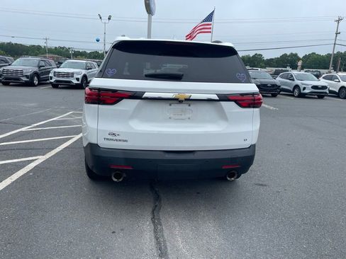 Used 2022 Chevrolet Traverse LT FWD image 6