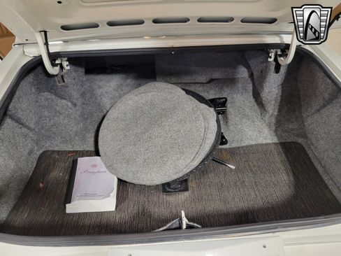 Used 1988 Cadillac Brougham image 23