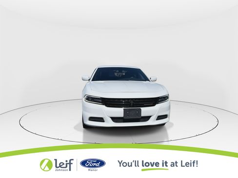 Used 2021 Dodge Charger SXT image 3