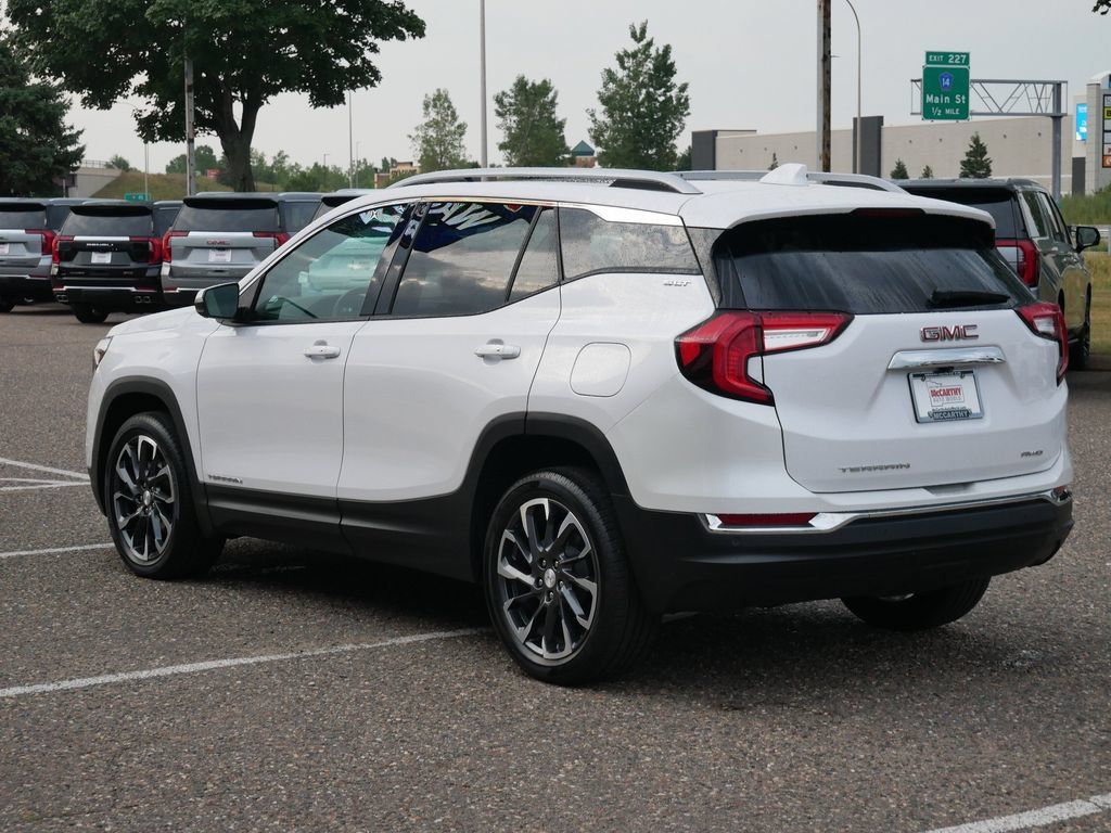 Used 2023 GMC Terrain SLT w/ Infotainment Package II AWD/4WD image 7