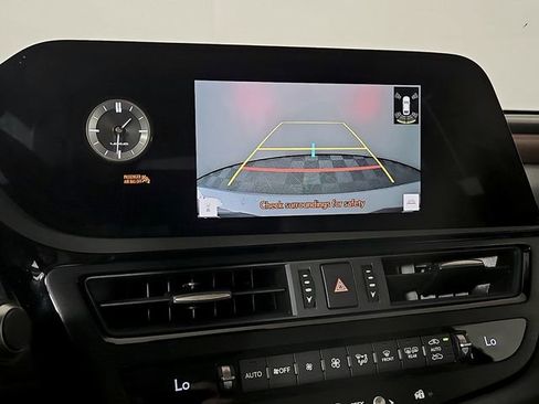 Used 2025 Lexus ES 350 w/ Premium Package FWD image 19