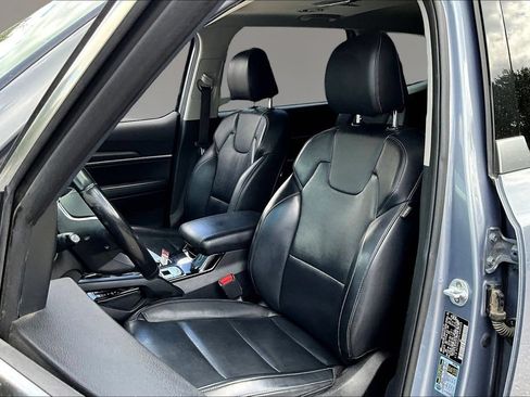 Used 2020 Kia Telluride S FWD image 19