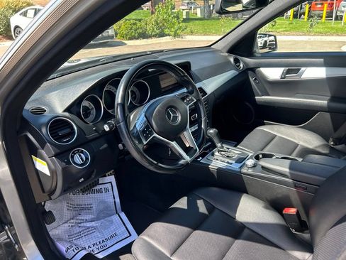 Used 2014 Mercedes-Benz C 250 Sedan image 23
