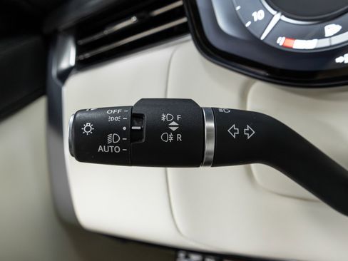 Used 2023 Land Rover Range Rover Long Wheelbase Autobiography image 59