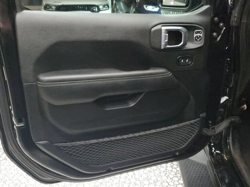 Used 2021 Jeep Wrangler Unlimited Sahara w/ Cold Weather Group image 20