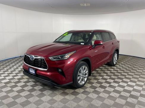 Used 2021 Toyota Highlander Limited AWD/4WD image 1