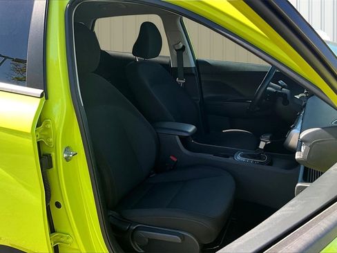 Used 2024 Hyundai Kona SEL image 16