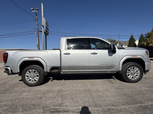 Used 2022 GMC Sierra 2500 Denali image 10