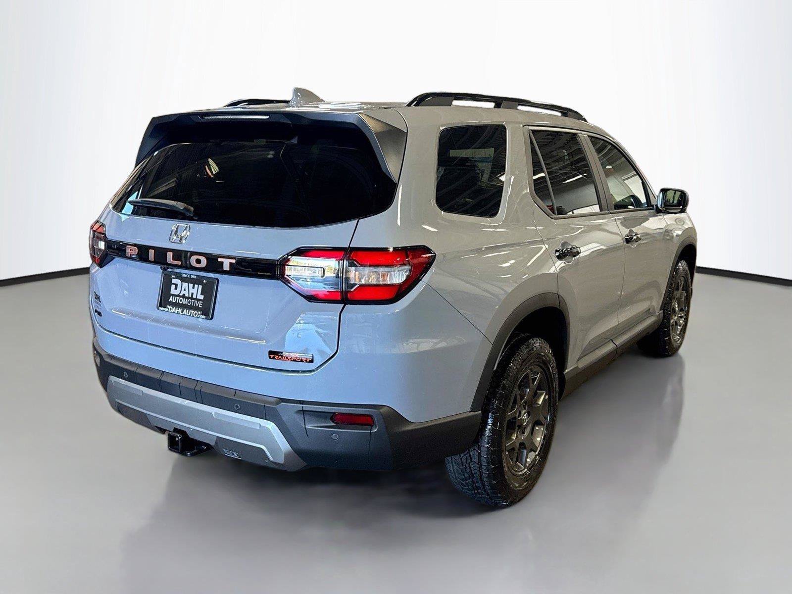 New 2026 Honda Pilot TrailSport image 13