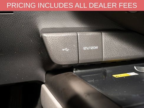 Used 2022 Toyota Camry XLE w/ Navigation Upgrade Package FWD image 13