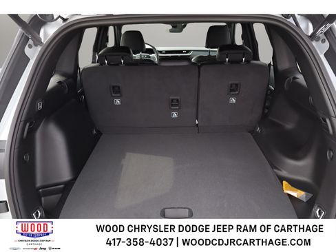 New 2026 Jeep Grand Cherokee Altitude AWD/4WD image 11