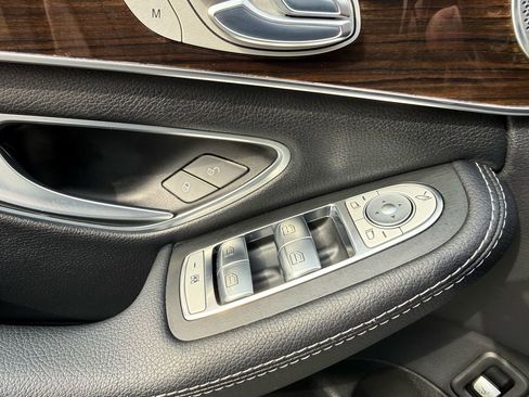 Used 2017 Mercedes-Benz C 300 Luxury 4MATIC image 19
