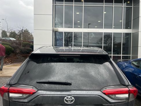 Used 2023 Toyota RAV4 LE image 14