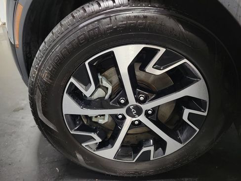Used 2023 Kia Sportage EX FWD image 13
