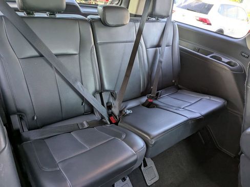Used 2024 Ford Expedition Max XLT AWD/4WD image 30