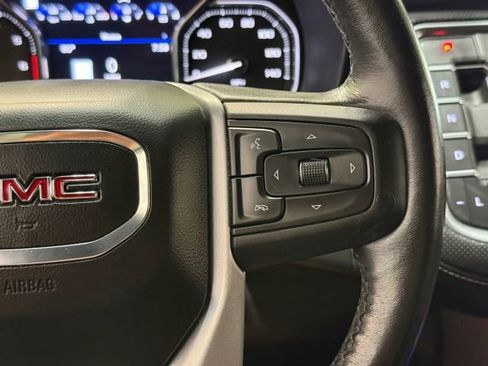Used 2021 GMC Yukon SLT w/ SLT Premium Package image 17