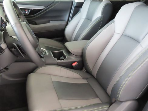 Certified 2025 Subaru Outback Onyx Edition image 13