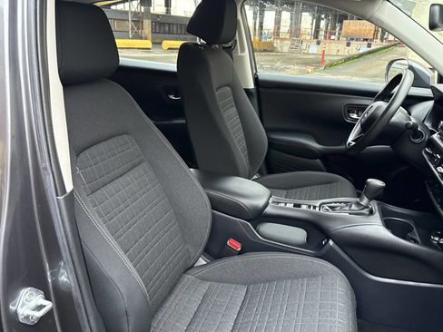 Used 2023 Honda HR-V LX image 5