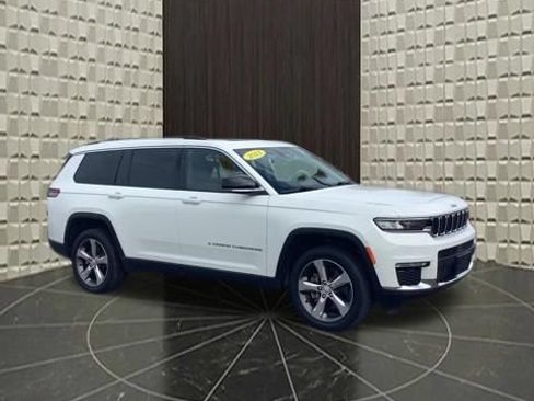 Used 2021 Jeep Grand Cherokee L Limited AWD/4WD image 2