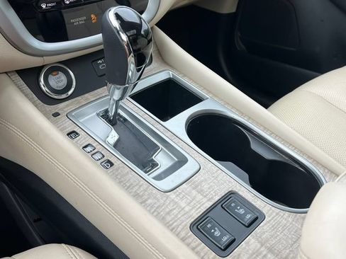 Used 2020 Nissan Murano SL w/ Moonroof Package AWD/4WD image 30