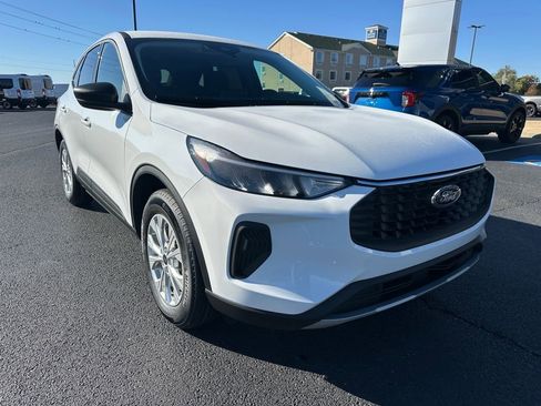 New 2026 Ford Escape Active image 2