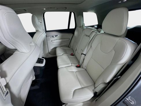 Used 2025 Volvo XC90 B6 Plus w/ Protection Package Premier AWD/4WD image 24