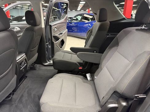 Used 2021 Chevrolet Traverse LT FWD image 38