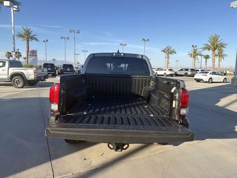 Certified 2021 Toyota Tacoma SR5 AWD/4WD image 29