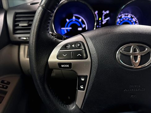 Used 2013 Toyota Highlander Limited AWD/4WD image 19