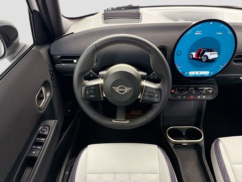 New 2026 MINI Cooper 4-Door Hardtop image 10