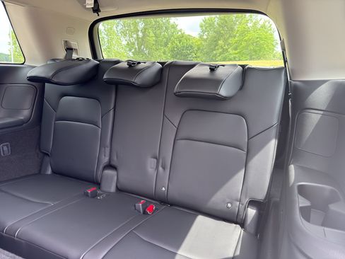 New 2026 Nissan Pathfinder SL AWD/4WD image 35