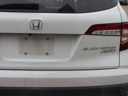Used 2022 Honda Pilot Black Edition image 4