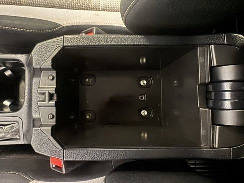 Used 2018 Toyota RAV4 XLE AWD/4WD image 23