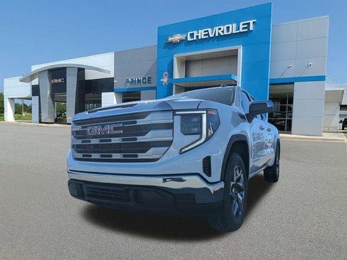 New 2026 GMC Sierra 1500 SLE w/ Max Trailering Package image 9