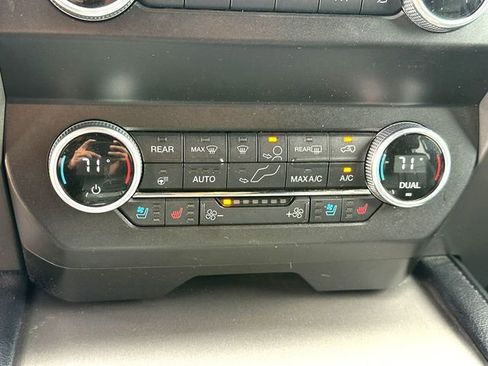 Certified 2021 Ford Expedition XLT RWD image 19