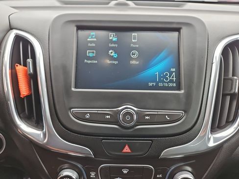 Used 2018 Chevrolet Equinox LT AWD/4WD image 19