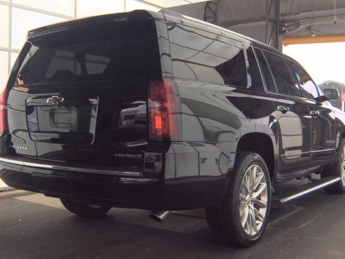Used 2019 Chevrolet Suburban Premier w/ Premier Plus Edition AWD/4WD image 3