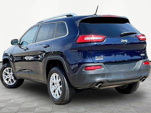 Used 2014 Jeep Cherokee Latitude AWD/4WD image 4