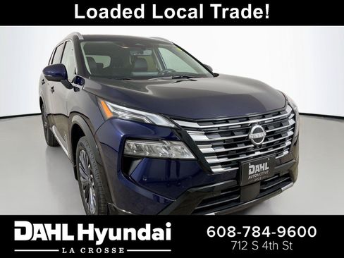 Used 2024 Nissan Rogue Platinum w/ Platinum Premium Package AWD/4WD image 1