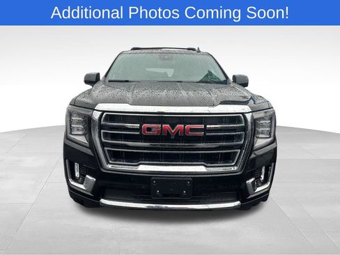 Used 2023 GMC Yukon SLT w/ SLT Premium Package AWD/4WD image 2