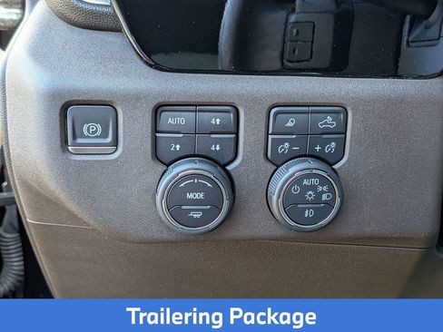 Used 2024 Chevrolet Silverado 1500 LTZ w/ LTZ Convenience Package II AWD/4WD image 19